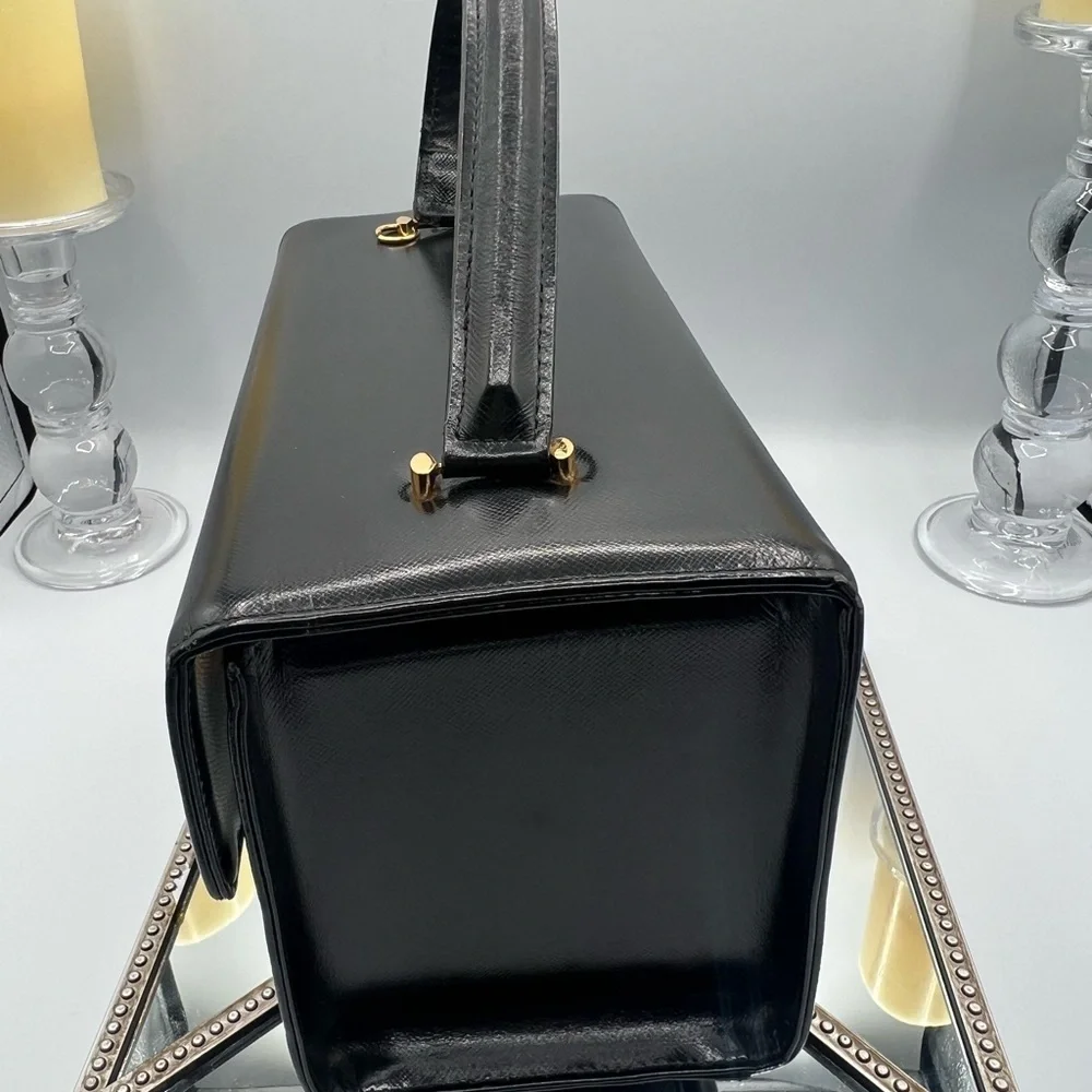Authentic Gianni Versace Medusa Vanity Bag - Picture 10 of 14